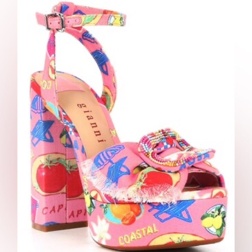 Gianni Bini NWOB Tobias Printed Linen Mismatched Buckle Platform Dress Sandals